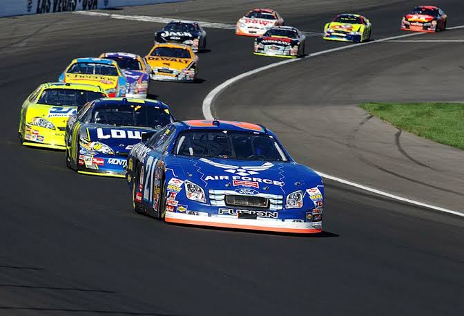 How Auto Racing Became The Popular Sport It Is Today
