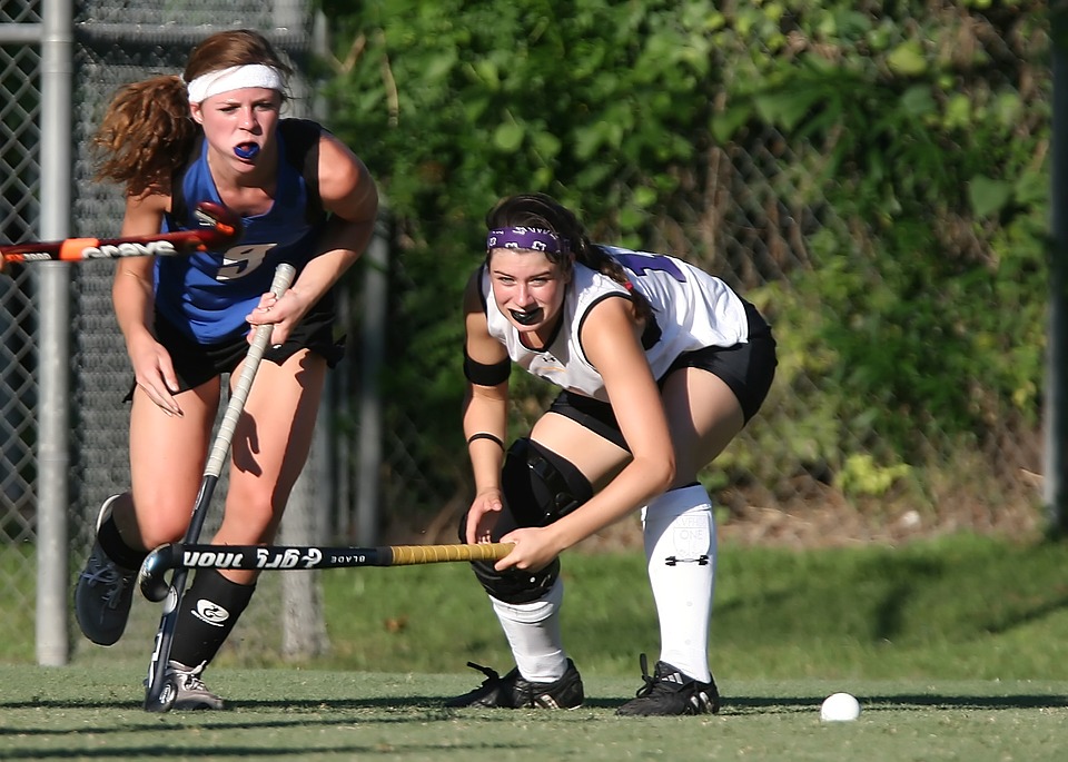 How to Play Field Hockey For Beginners