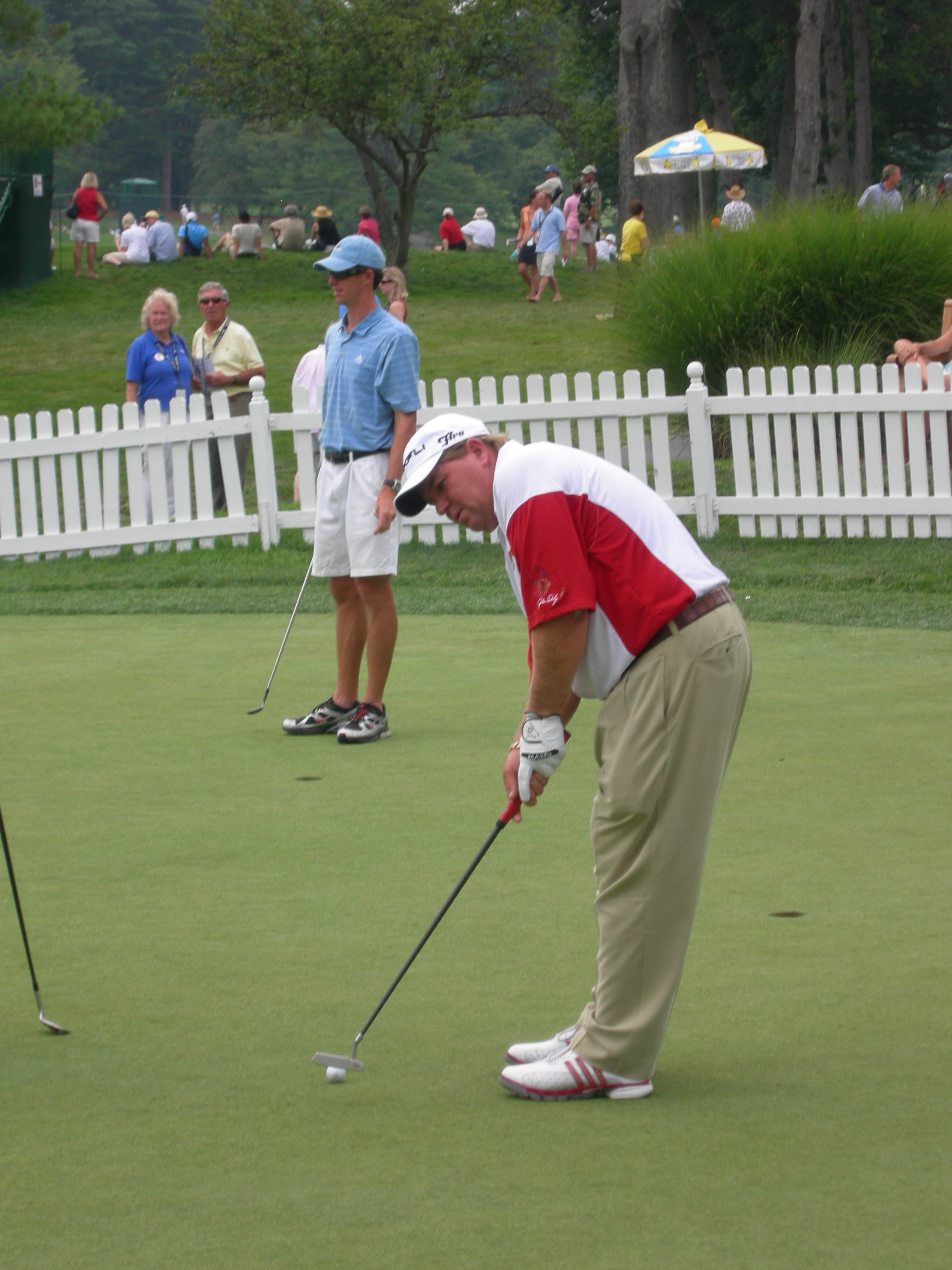 Tips for a Great Shot when Chipping in Golf