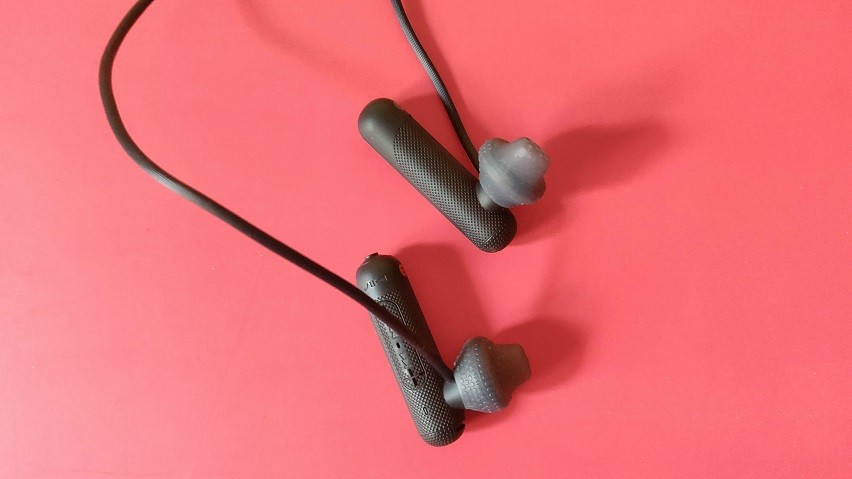 13 Best Headphones for Those Who Practice Sports