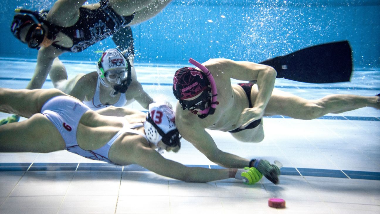 Underwater Hockey - Learn How This Strange Sport Works